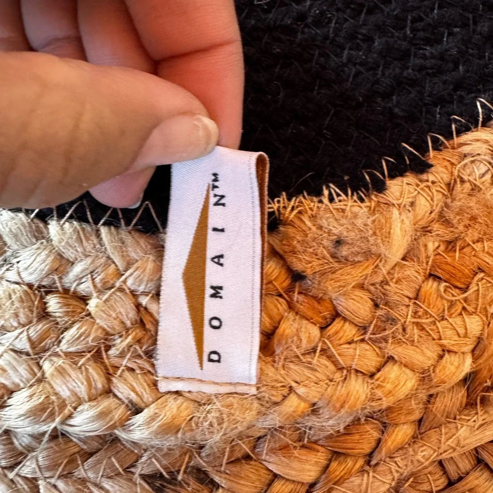 Domain Black and Tan Woven Placemats